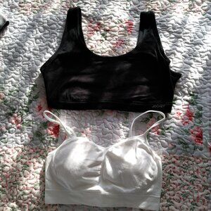 2  jockey bras, xl